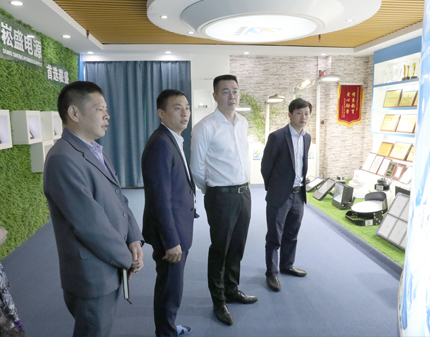 宝安区向导莅临德赢VWIN视察调研指导事情